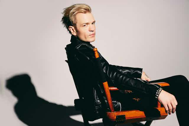 Headshot for Deryck Whibley